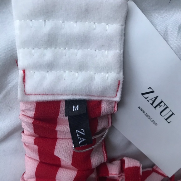 👑 (3 for $15) Zaful striped bikini top - Picture 2 of 4